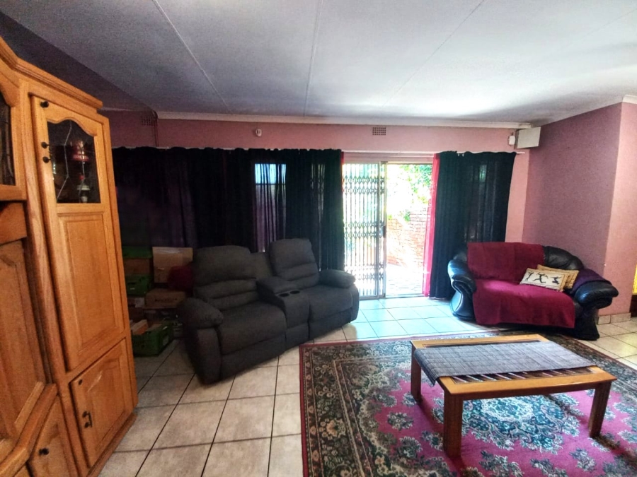 3 Bedroom Property for Sale in Rustenburg Central North West
